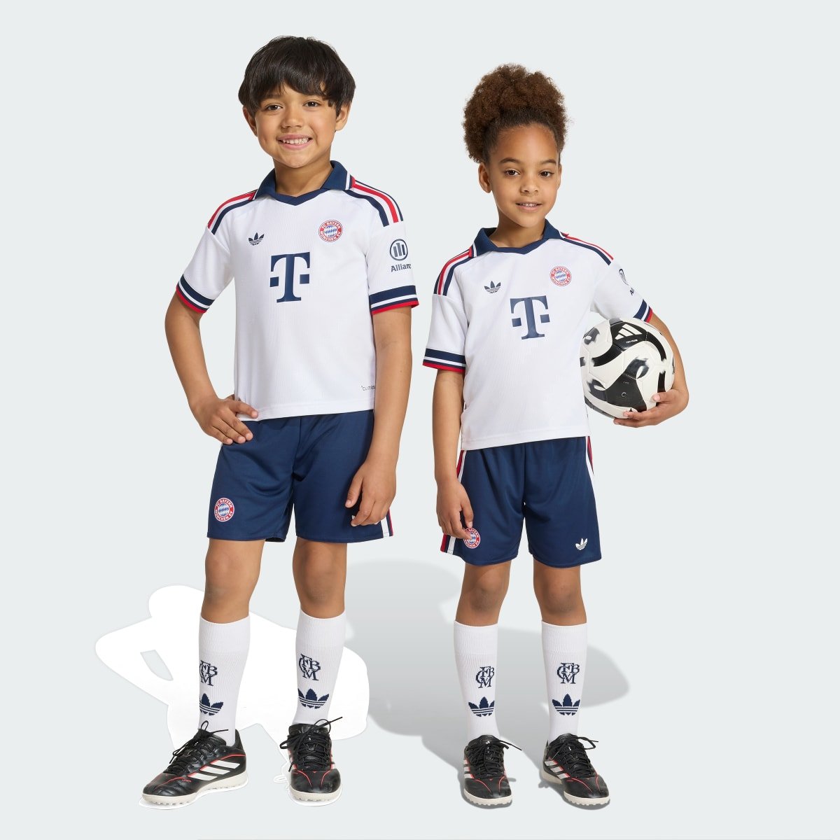 FC Bayern Munich 26/27 Kids Away Kit - Image 2