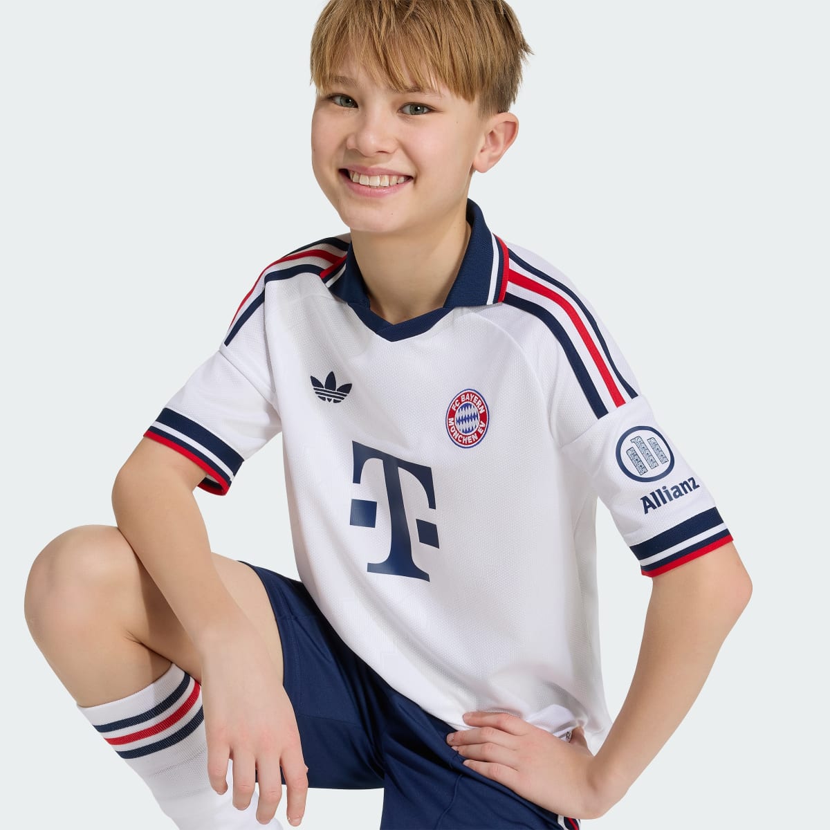 Kids' adidas FC Bayern Munich Away 2026/27 Jersey - Image 8