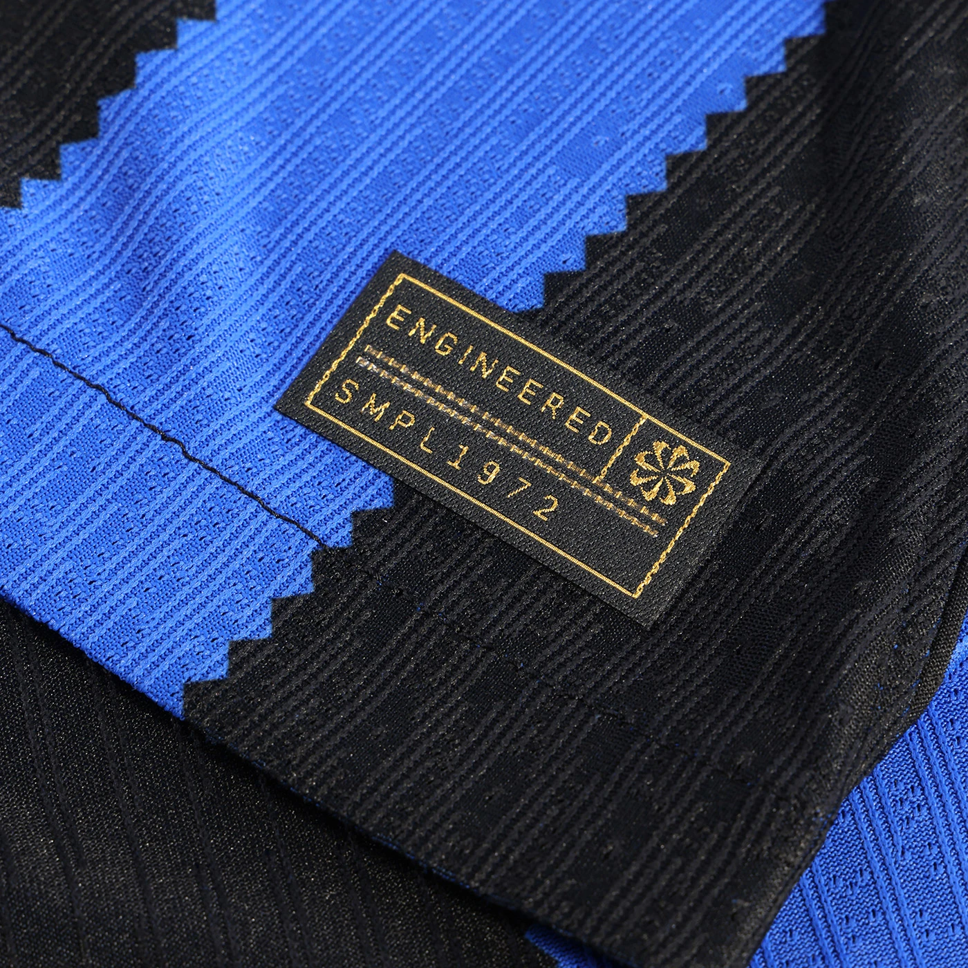 Men's Authentic Nike Inter Milan Home Jersey 26/27 - Image 9