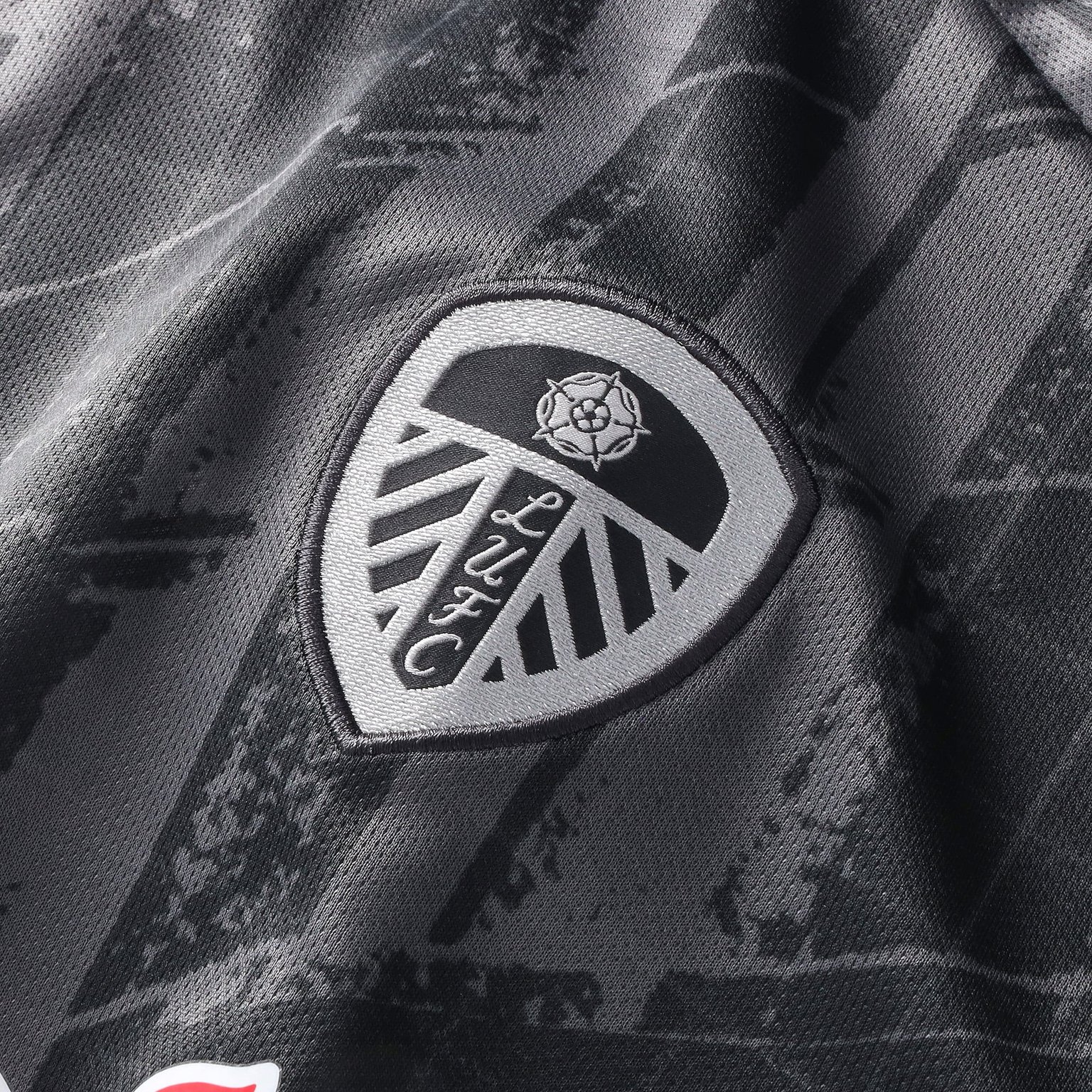 Men's Leeds United Third Jersey 26/27 - Image 3
