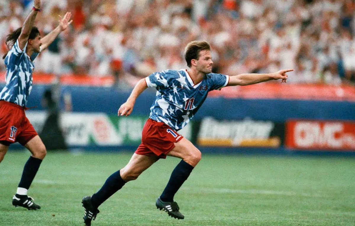 Retro Men's USMNT Away Jersey 1994 - Image 12