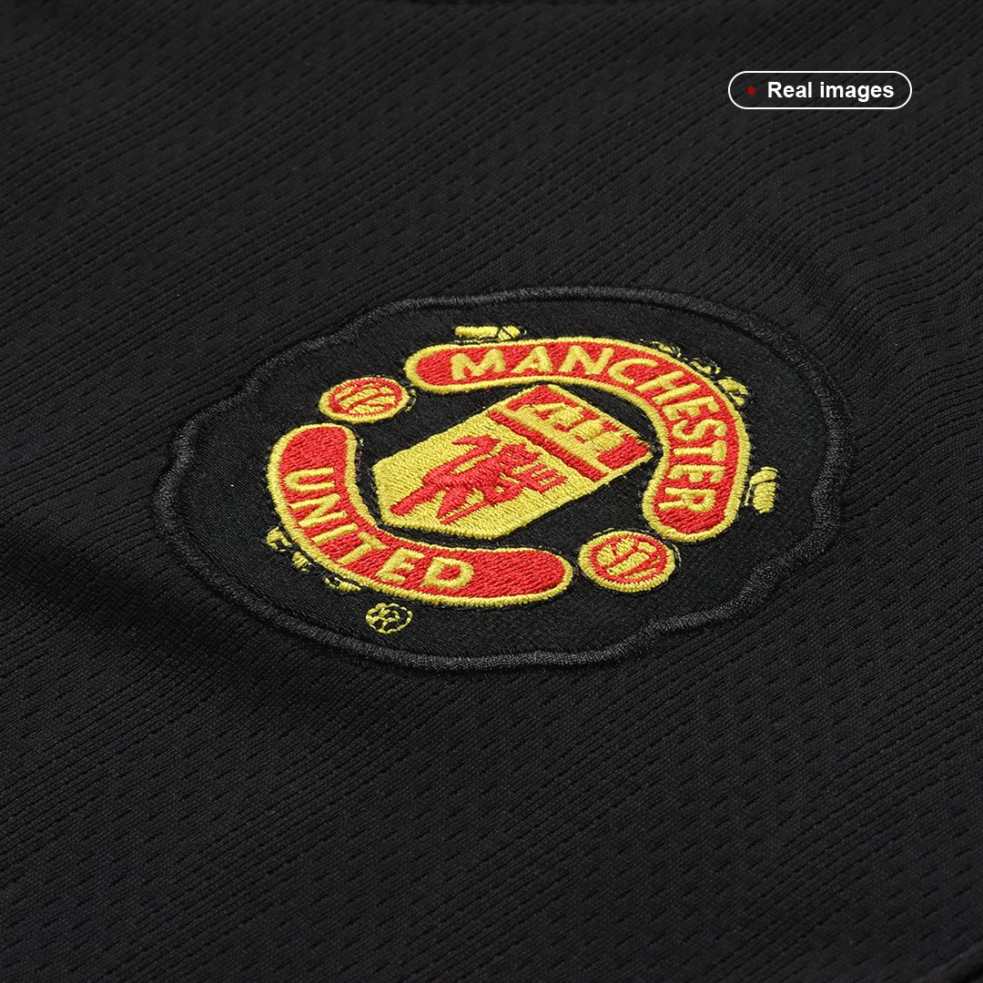 Men's Replica Nike Manchester United Away Jersey 07/08 RONALDO #7 - Image 4