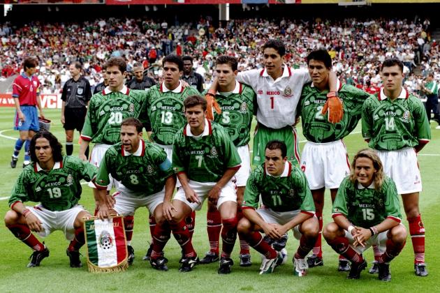 Retro Men's Mexico Home Jersey 1998 - Image 9